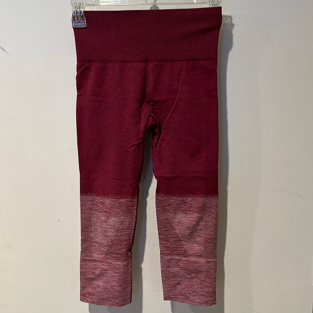 Lululemon tights size 2
